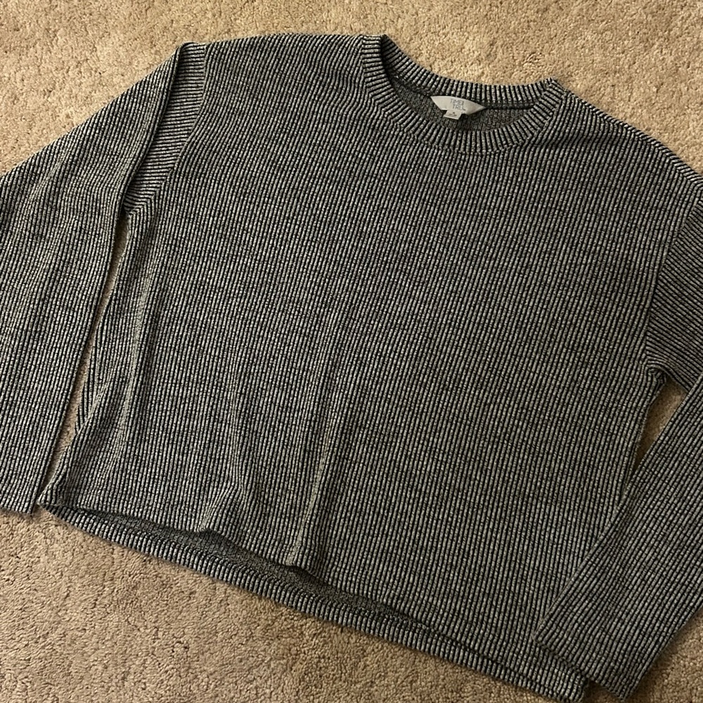 Women’s Gray Striped Crewneck Sweater
